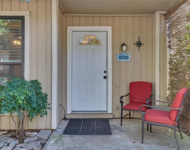27 Marina Cir - Photo Thumbnail 1