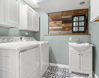 27 Marina Cir - Photo Thumbnail 6