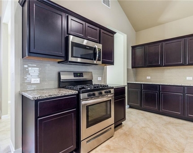 6521 Ranchito Dr - Photo Thumbnail 12