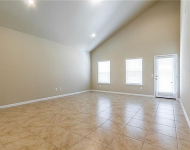 6521 Ranchito Dr - Photo Thumbnail 14