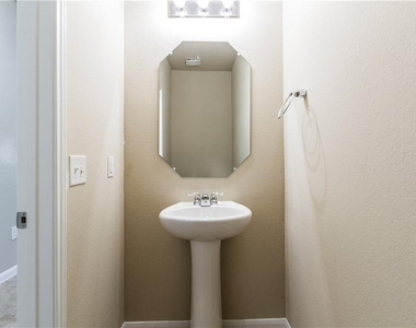 6521 Ranchito Dr - Photo Thumbnail 23