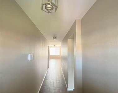 12817 Chime Dr - Photo Thumbnail 2