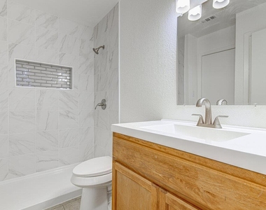 805 Sirocco Dr - Photo Thumbnail 12