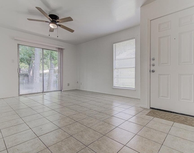 805 Sirocco Dr - Photo Thumbnail 4