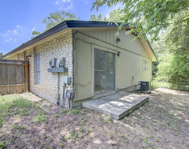 805 Sirocco Dr - Photo Thumbnail 16
