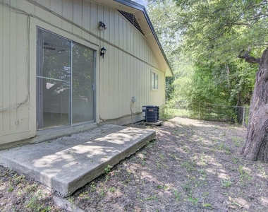 805 Sirocco Dr - Photo Thumbnail 18