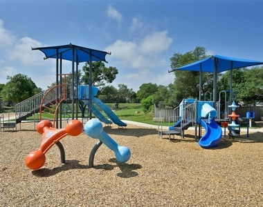 1808 Donetto Dr - Photo Thumbnail 25