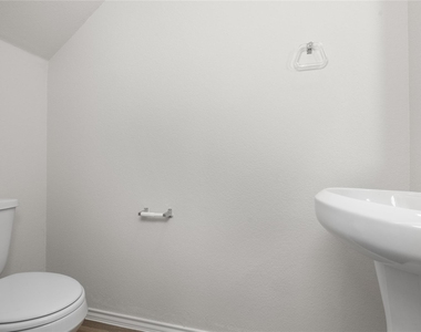 133 Varner Way - Photo Thumbnail 2