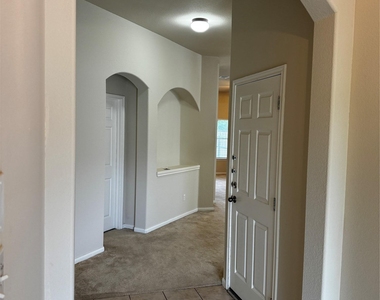 1600 Melissa Oaks Ln Ln - Photo Thumbnail 18