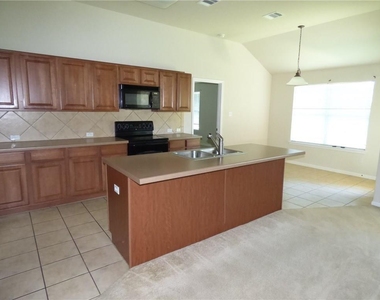 1600 Melissa Oaks Ln Ln - Photo Thumbnail 10
