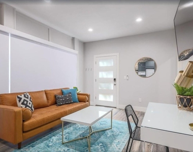 901 W Mary St - Photo Thumbnail 16