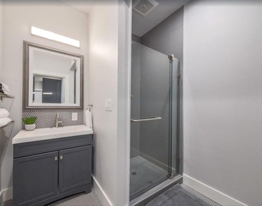901 W Mary St - Photo Thumbnail 19