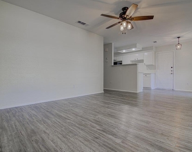5301 Indio Cir - Photo Thumbnail 3
