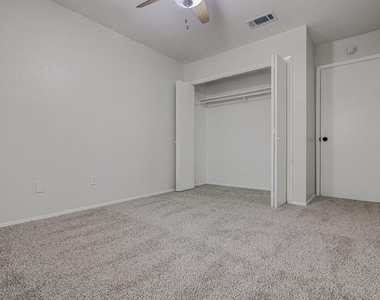 5301 Indio Cir - Photo Thumbnail 16