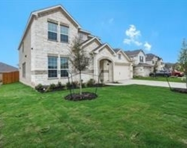 817 Paper Daisy Path - Photo Thumbnail 1