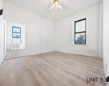 182 Havemeyer Street - Photo Thumbnail 3