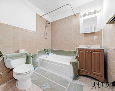 182 Havemeyer Street - Photo Thumbnail 10