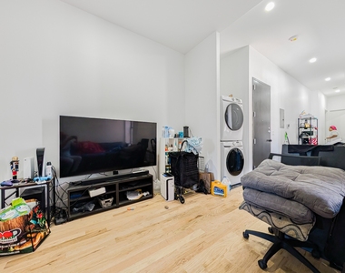 1518 Jefferson Avenue - Photo Thumbnail 1