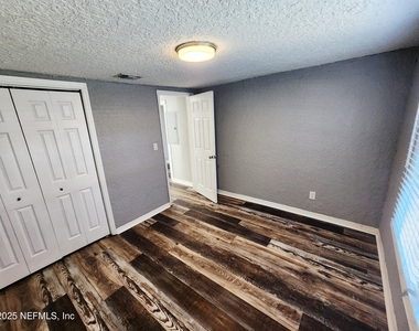 3238 Townsend Boulevard - Photo Thumbnail 13