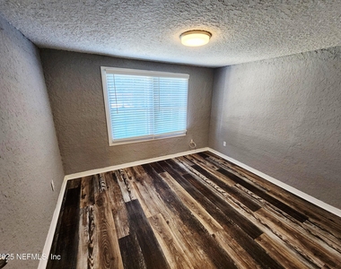 3238 Townsend Boulevard - Photo Thumbnail 12