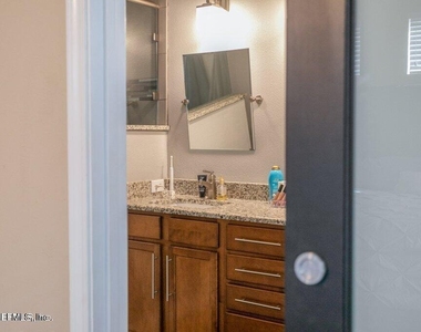 6217 Eclipse Circle - Photo Thumbnail 7