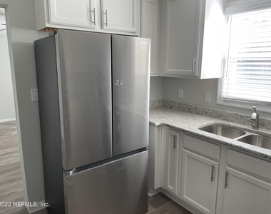 3677 Walsh Street - Photo Thumbnail 1