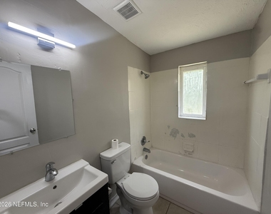 4207 Homer Road N - Photo Thumbnail 4