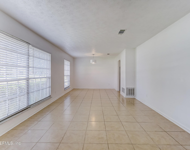 166 Vanderford Road W - Photo Thumbnail 6