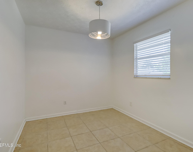 166 Vanderford Road W - Photo Thumbnail 18