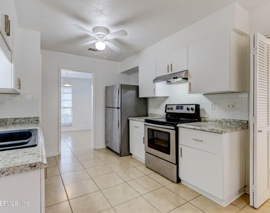 166 Vanderford Road W - Photo Thumbnail 12