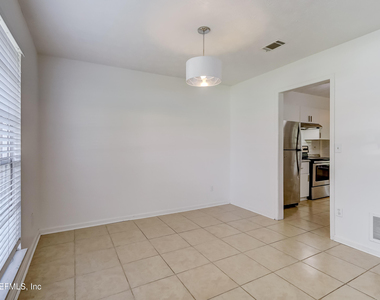 166 Vanderford Road W - Photo Thumbnail 9
