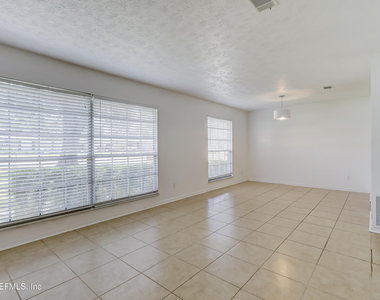 166 Vanderford Road W - Photo Thumbnail 7