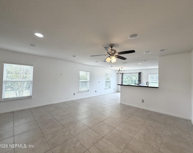 104 Crete Court - Photo Thumbnail 6