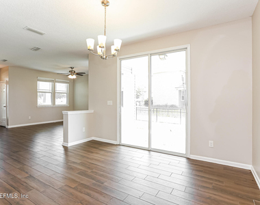 338 Vineyard Lane - Photo Thumbnail 4