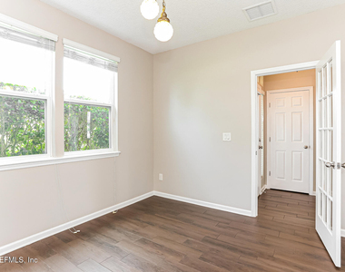 338 Vineyard Lane - Photo Thumbnail 7