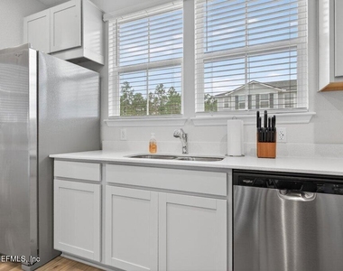 91 Cordelle Street - Photo Thumbnail 8