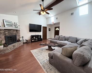 1671 Holly Oaks Lake Road E - Photo Thumbnail 1