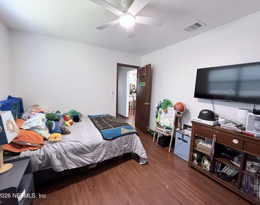 1671 Holly Oaks Lake Road E - Photo Thumbnail 9