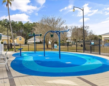 6070 Bartram Village Drive - Photo Thumbnail 15