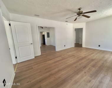 2051 Danese Street - Photo Thumbnail 4