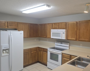 7920 Merrill Road - Photo Thumbnail 4