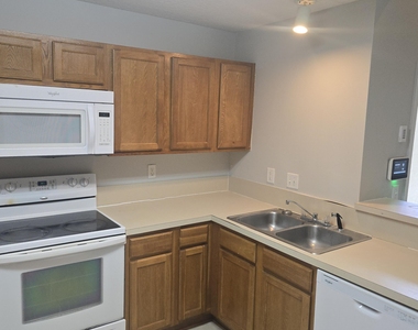 7920 Merrill Road - Photo Thumbnail 6