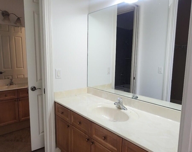 654 S Loop Parkway - Photo Thumbnail 29