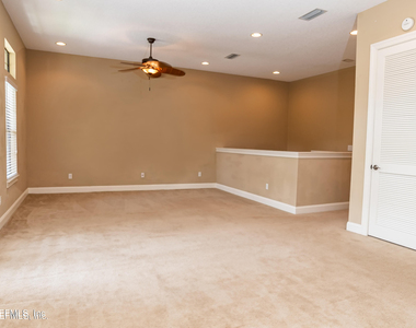 654 S Loop Parkway - Photo Thumbnail 24