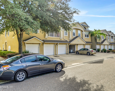 7051 Deer Lodge Circle - Photo Thumbnail 4