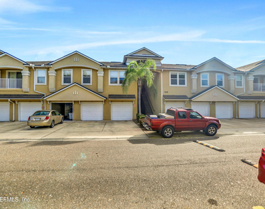 7051 Deer Lodge Circle - Photo Thumbnail 3