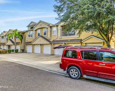 7051 Deer Lodge Circle - Photo Thumbnail 1