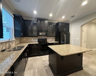 91 Richmond Drive - Photo Thumbnail 1