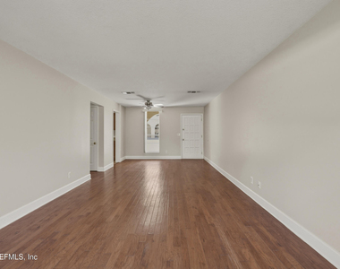 1757 El Camino Road - Photo Thumbnail 4