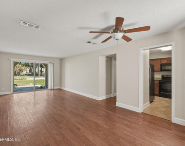 1757 El Camino Road - Photo Thumbnail 6